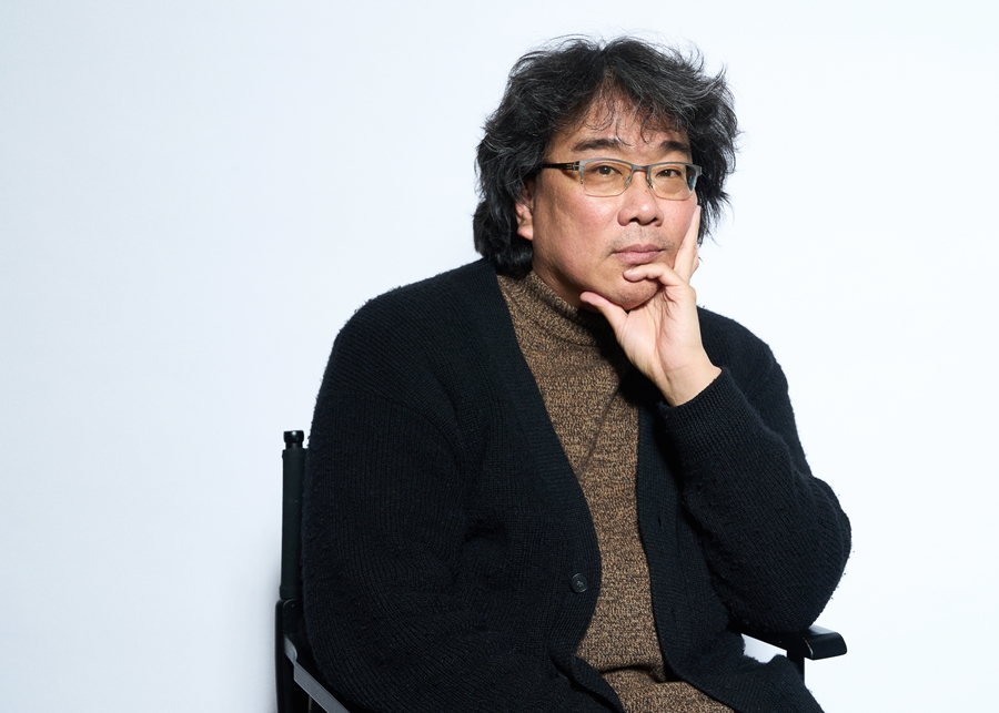 '미키17' 봉준호 "'기생충' 이후 휴식 6주뿐…현실 풍자? 2022년 촬영했다"[인터뷰①]