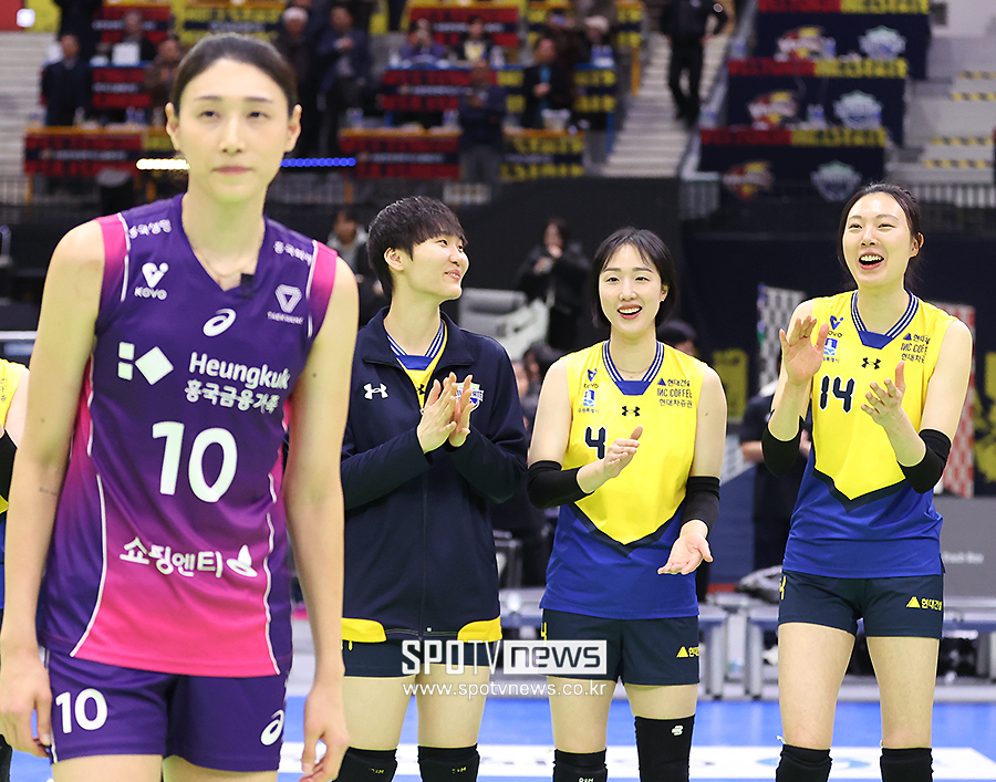 [포토S] 양효진, '(김)연경 언니 은퇴라니'