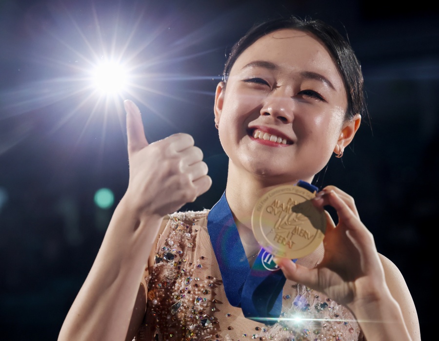 또 해냈다! 김채연 사대륙선수권 여자 싱글 1위...'개인 최고점 222.38점'
