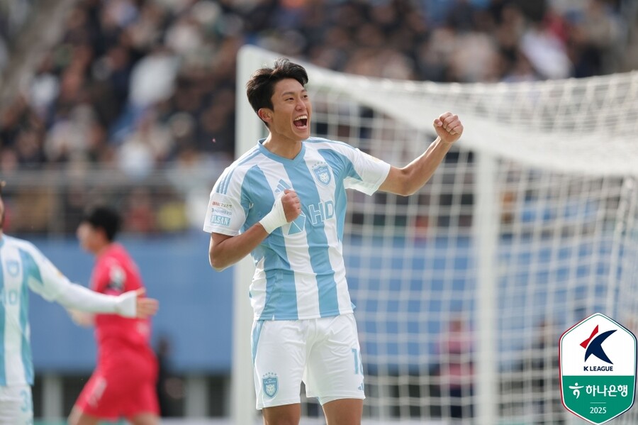 [현장 REVIEW] '주민규 앞에서 허율이 터졌다' 울산, 대전에 2-0 승리...윤재석-허율 연속골 폭발