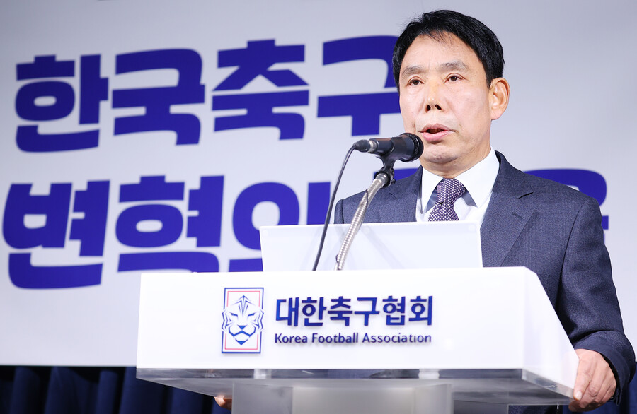 [SPO 현장]정몽규 집행부 질타 신문선 후보 "축구협회 매출 5천 억까지 만들겠다"
