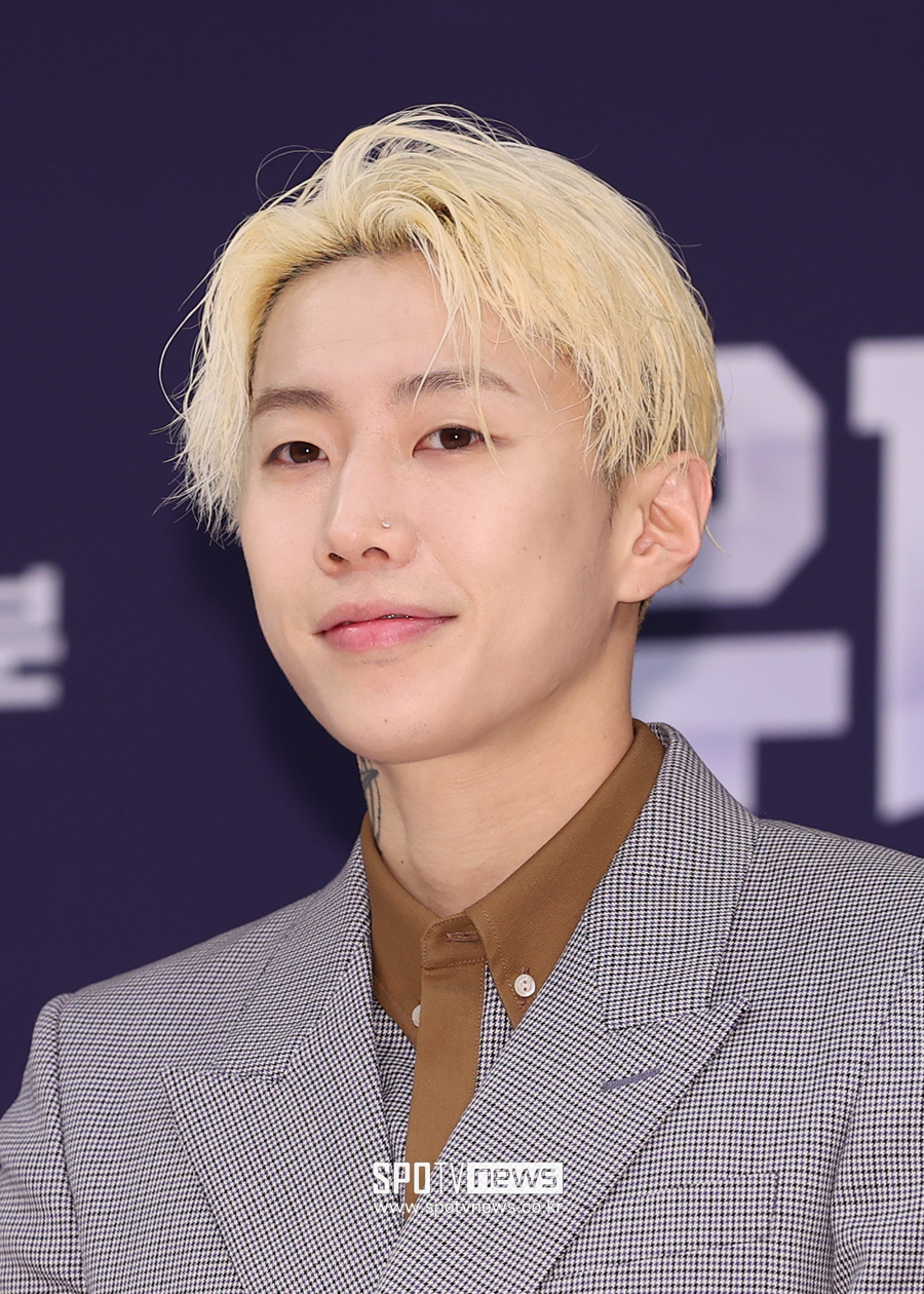 박재범도 사이버 렉카와 전쟁 선포…美 법원에 신원 확인 요청