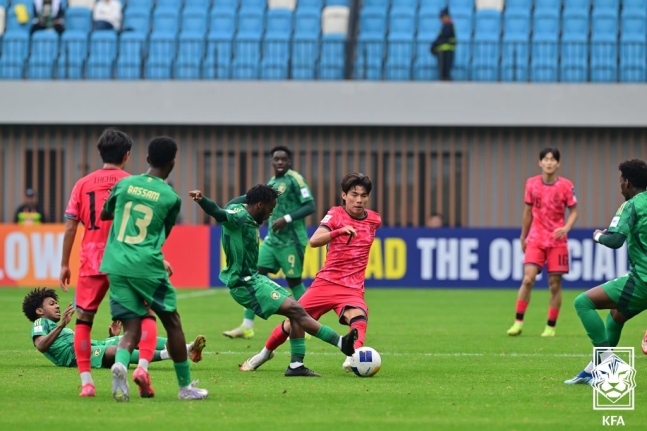 삼일절 한일전 결승 불발! U20 한국 '또 연장 혈투', 4강서 사우디에 승부차기 패배 탈락