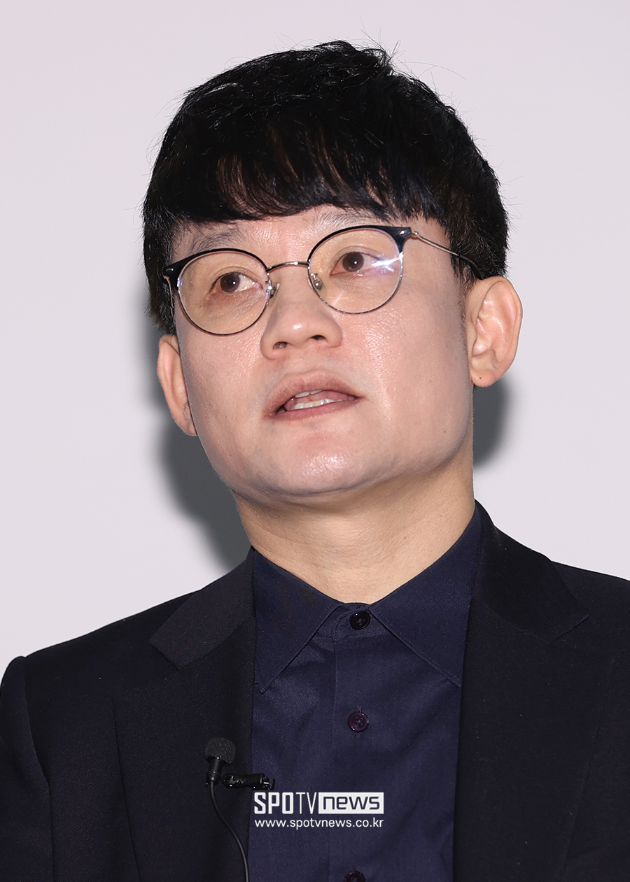 [포토S] 대표 발제하는 최광호 사무총장