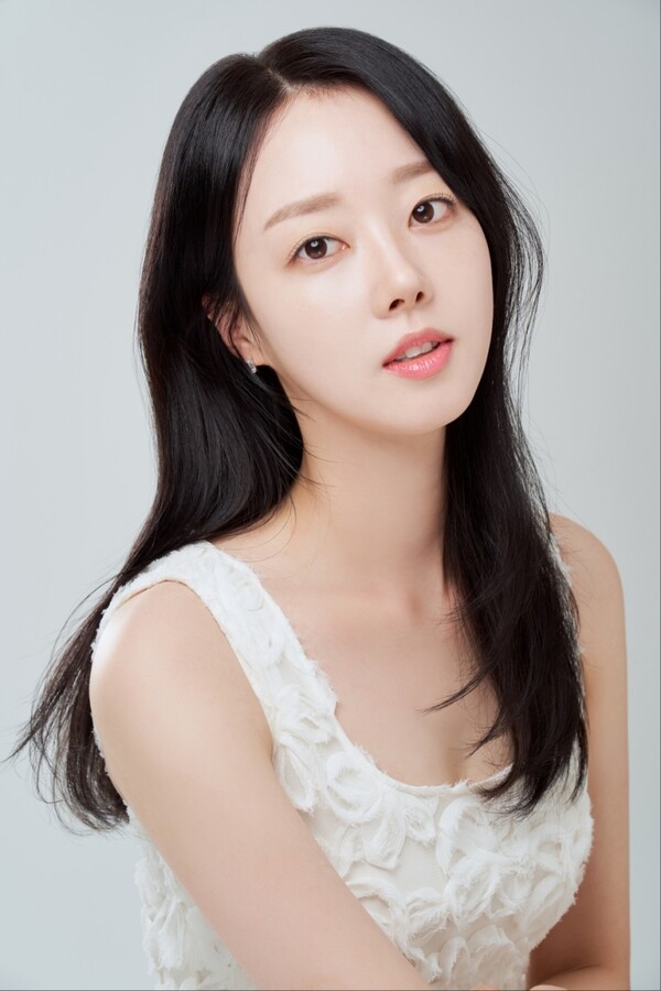 윤다영, YK미디어플러스와 전속계약…송창의·유인영 등과 한솥밥