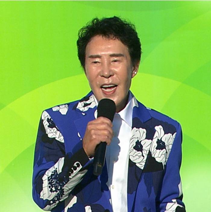 故송대관, 생전 마지막 무대 공개 "고인의 노래 함께해주길"('전국노래자랑')