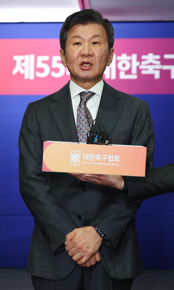 [이성필의 언중유향]발품 팔아 4선 성공, 정몽규 회장의 '삼고초려 행정'이 보고 싶다
