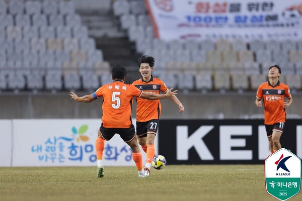 '차두리의 외인 부대' 화성, 홈에서 충남 아산에 프로 첫 승점 벌며 담대한 출발