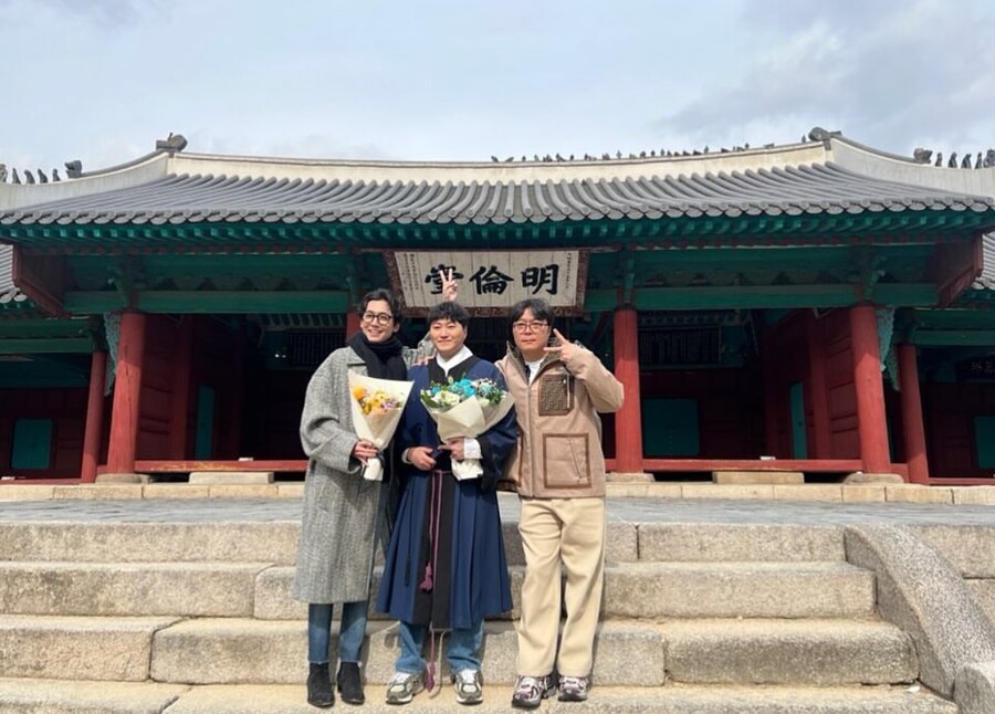 ▲ 정경호, 김대명, 신원호 감독(왼쪽부터). 출처| 김대명 SNS