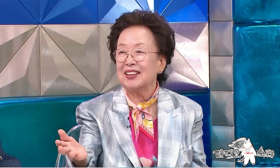 나문희, 30년 만의 고백…'조연 최초' KBS 연기대상 비화 "작가가 나 안 주면…"('라스')