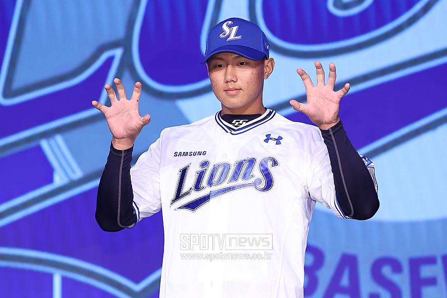 ▲ 2015년 구자욱 이후 삼성의 첫 신인상 후보로 기대를 모으고 있는 배찬승 ⓒ곽혜미 기자