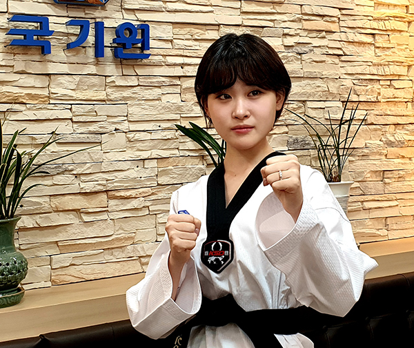 김다현, 태권도 홍보대사 위촉…글로벌 활동 보폭 넓힌다