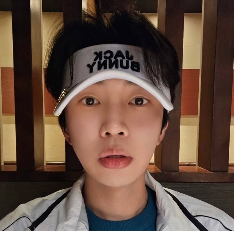 임영웅, 3개월 만에 SNS 복귀…'뭐요' 논란 딛고 명성 되찾나