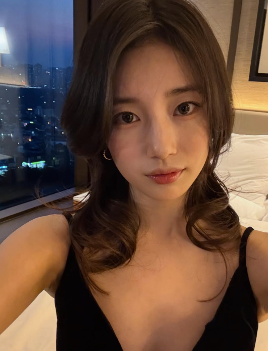 수지는 뭘 해도 예쁜 수지… 파격적 베드신