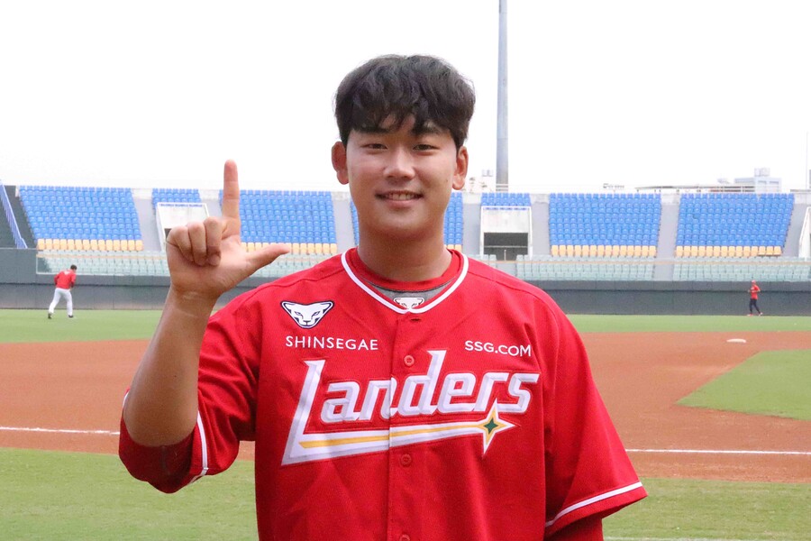 ▲ 예사롭지 않은 타격 재질을 선보이고 있는 김규민은 새로운 코칭스태프의 눈에도 확실한 재능으로 평가되기 시작했다 ⓒSSG랜더스