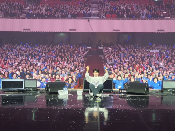 ▲ 지난 8일 서울에서 전국투어 '블루밍' 포문을 연 마이진. 제공|DB엔터테인먼트