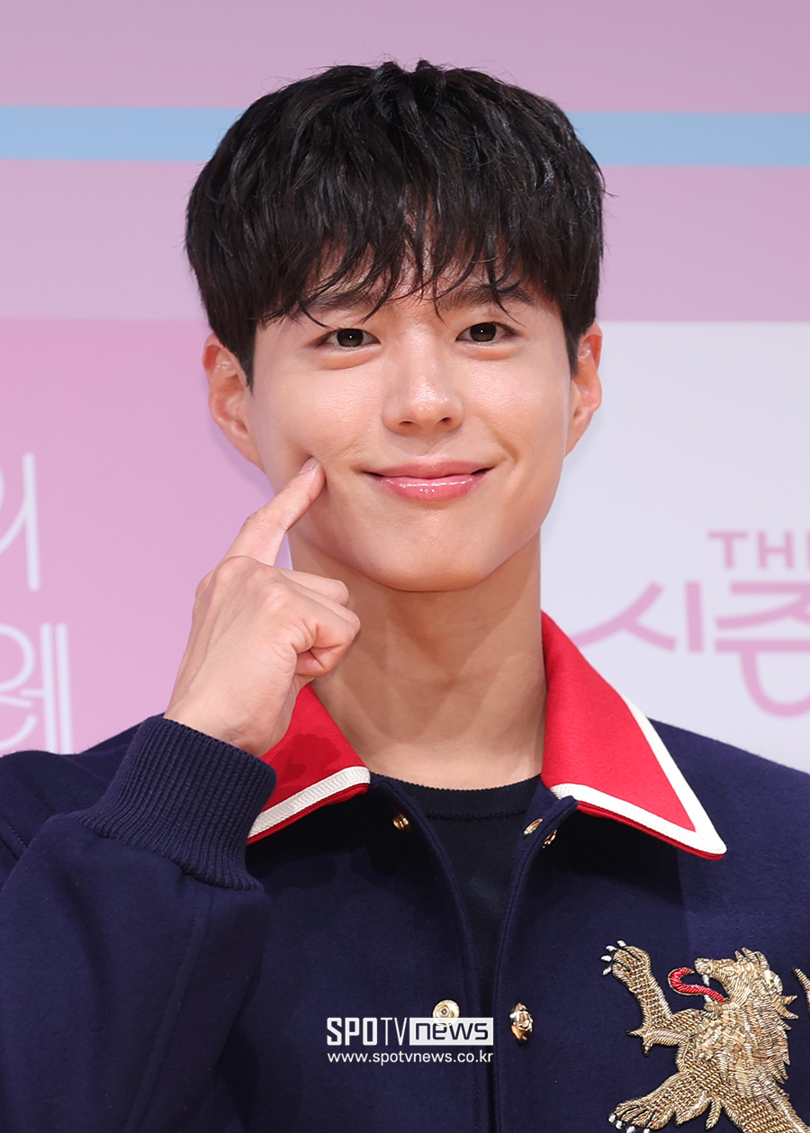 '칸타빌레' 박보검 "신입사원 같은 마음…직접 작사한 최초의 시그널송 준비 중"