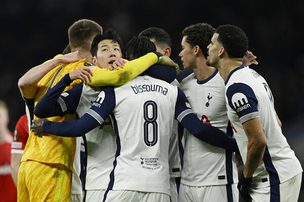 '토트넘-맨유-아스널-빌라-첼시 도와줘!', UCL-UEL-UECL 싹쓸이 노리는 PL…꿈이 현실로?