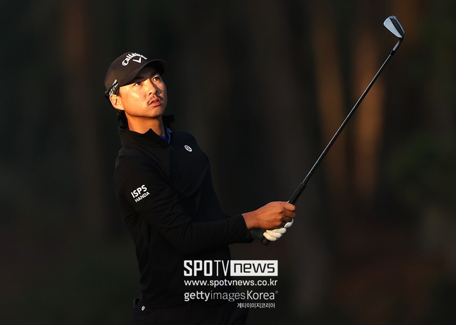 이민우, PGA 플레이어스 챔피언십 2R 공동 1위…세계랭킹 1위 셰플러는 16위