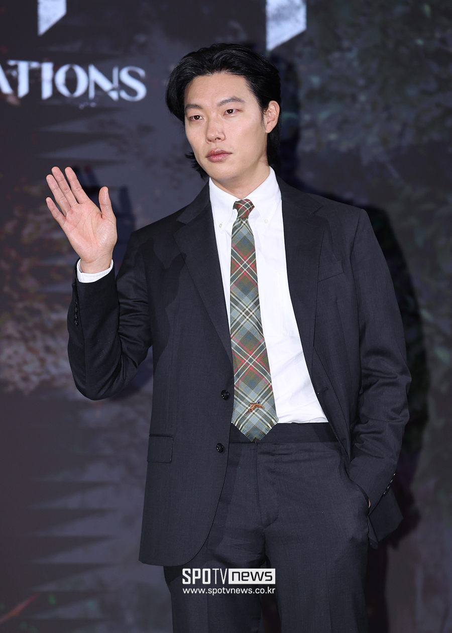 [포토S] 계시록으로 돌아온 류준열