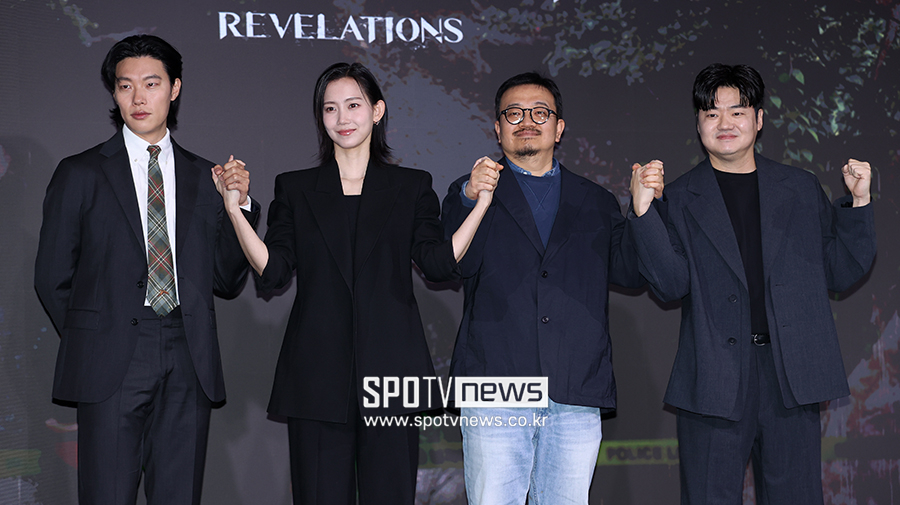 류준열X신현빈 '계시록'을 펼칠 때…"연상호 세계관 응축, 판타지보다 현실"[종합]