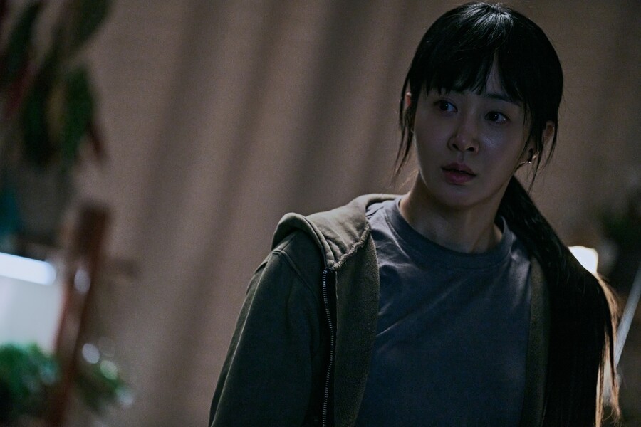 '침범' 권유리, 강렬한 변신 "새로운 모습 보여드릴 수 있어 기뻐"