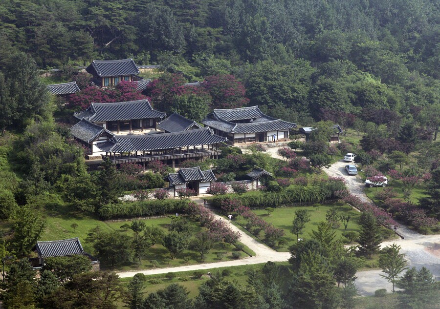 제2의 '병산서원 못질 사태' 막는다…문화재 촬영 허가 표준지침 나왔다