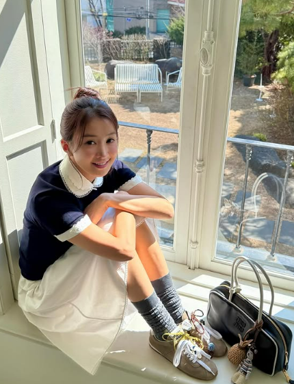 '이혼' 이시영, 4일 만에 근황 공개…"예쁜 곳만 갈 것 같아"