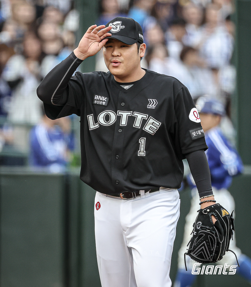 연봉 10억인데 개막엔트리 탈락 수모…롯데 FA 쇼핑 대실패로 끝? 2군서도 심상찮은 출발