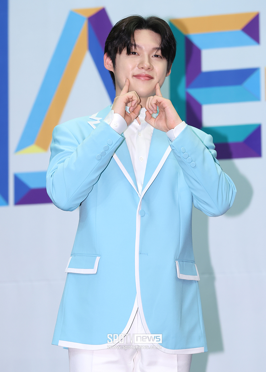 [포토S] 최재명, '귀엽게 볼 콕!'