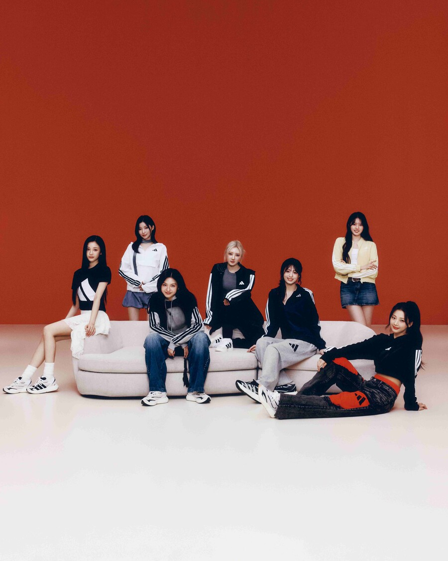 두산, 걸그룹 베이비몬스터 승리기원 시구-시타 행사 진행