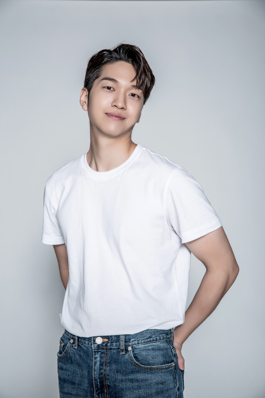 유재필, 이래서 '쇼케이스계 유재석' "자컨 보며 팬 돼…'진행 GOAT' 보람차"[인터뷰②]