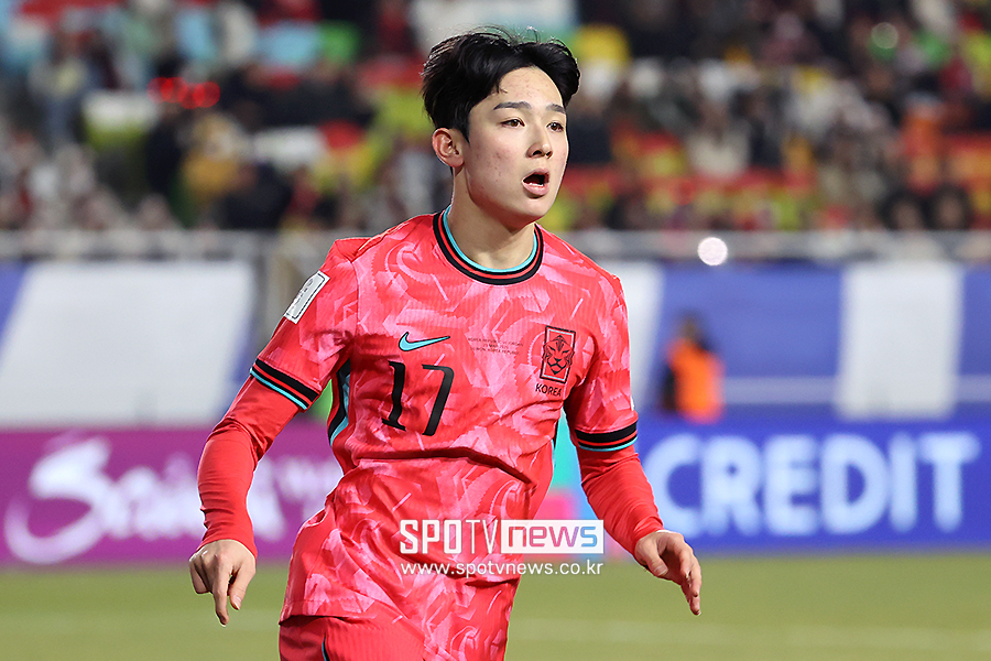 토트넘 빼놓지 않고 축하…'최연소 A매치 데뷔' 12위 양민혁 "대표팀에 꾸준히 오고 싶다"