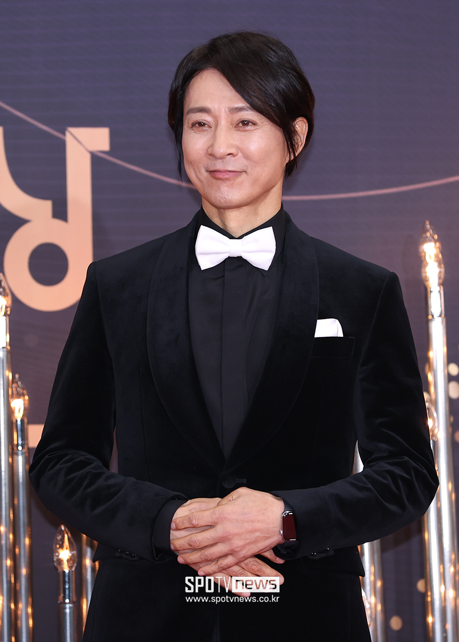 최수종, '한국인의 밥상' 새 MC…최불암 "든든한 후배, 항상 응원할 것"