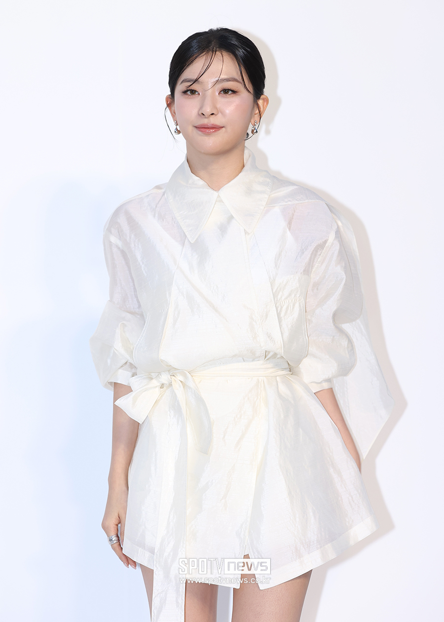 레드벨벳 슬기, 산불 피해 이재민에 1억 기부…"작은 정성 도움되길"