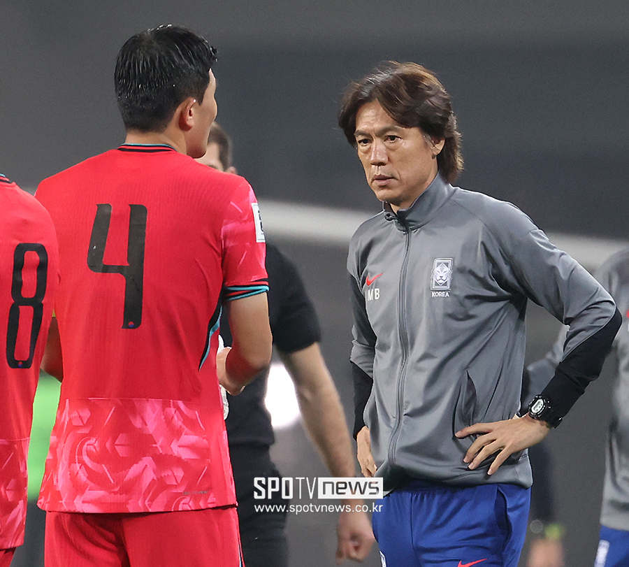"홍명보 이어 캐나다 감독도 질타"…뮌헨 'A매치 설전' 시끄럽네→김민재 '독박 수비' 가능성