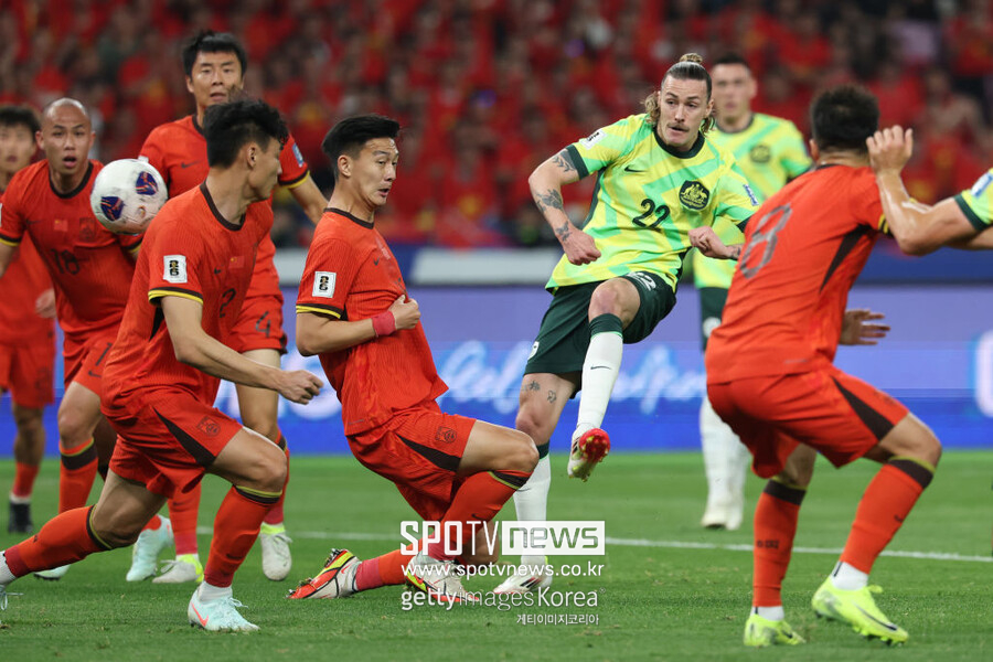 이래서 '호주전 몰수승' 원했구나…억지 中 대망신, 10년 만에 FIFA 랭킹 최저 찍었다
