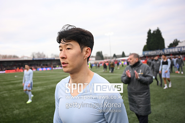 [속보] ‘비피셜’ 英 BBC 작심보도 “손흥민, 토트넘 떠나 ‘행복축구’ 해야…자신감 하락 지쳤다” 안타까운 토트넘 현지 팬 반응