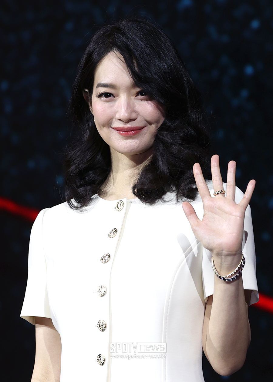 '악연' 신민아 "대본 받고 '이건 해야겠다' 생각…잘하고 싶은 욕심 有"