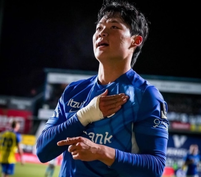 ‘손흥민 동료’ 뛰어 넘을 수 있는 한국인…오현규에게 압도적인 칭찬 “케인+살라보다 뛰어나”