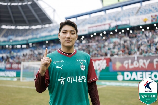 ▲ 황선홍 대전하나시티즌 감독은 스트라이커 주민규의 통찰력과 절제력을 호평했다. ⓒ한국프로축구연맹
