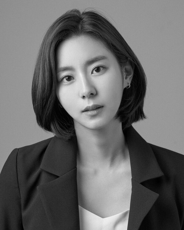 유이,  ‘바닷마을 다이어리’로 연극 무대 성공적 데뷔…서울 막공까지 완벽