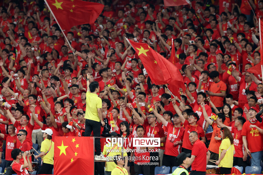 ▲ 시나스포츠는 "북한조차도 A조에서 FIFA 랭킹 2위국인 카타르(48위)와 무승부로 승점 1을 획득했다. 두 팀 간 랭킹 차는 무려 73계단이나 차이난다. B조의 쿠웨이트(136위) 역시 요르단과 이라크에 2무를 챙겼다"면서 "아시아 레벨에선 약팀이라도 적절한 전술과 선수 활용을 통해 강팀을 상대로 승점을 얻을 수 있다"고 주장했다.