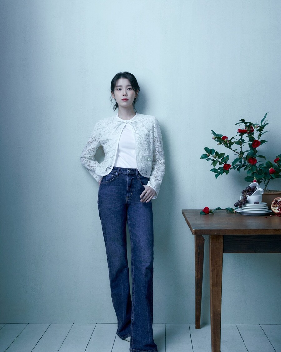 아이유 "故휘성, 신인 시절 기회 주신 감사한 분…연습생 시절부터 칭찬만"[인터뷰⑦]