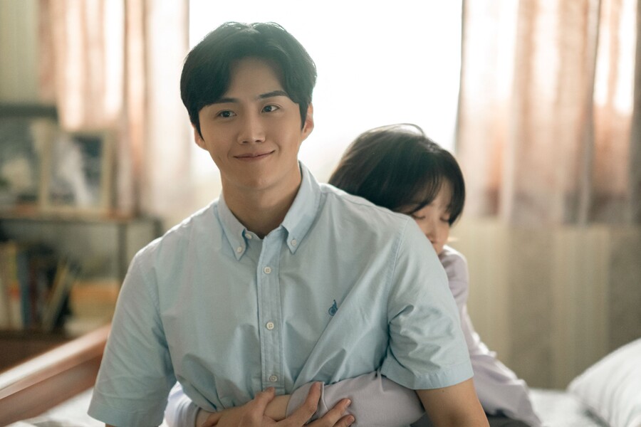 배우 사생활 논란은 시청자 몰입에 얼마나 영향을 끼칠까[이슈S]