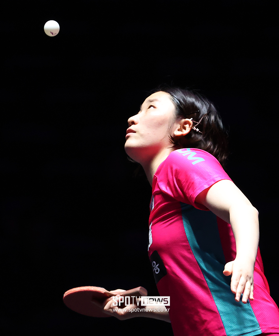 [포토S] 이은혜, '공을 바라보며'