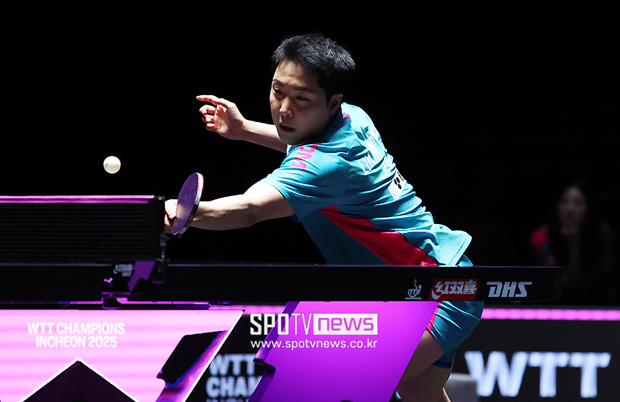 [포토S] WTT 챔피언스 인천 대회 나선 임종훈, '차분하게'
