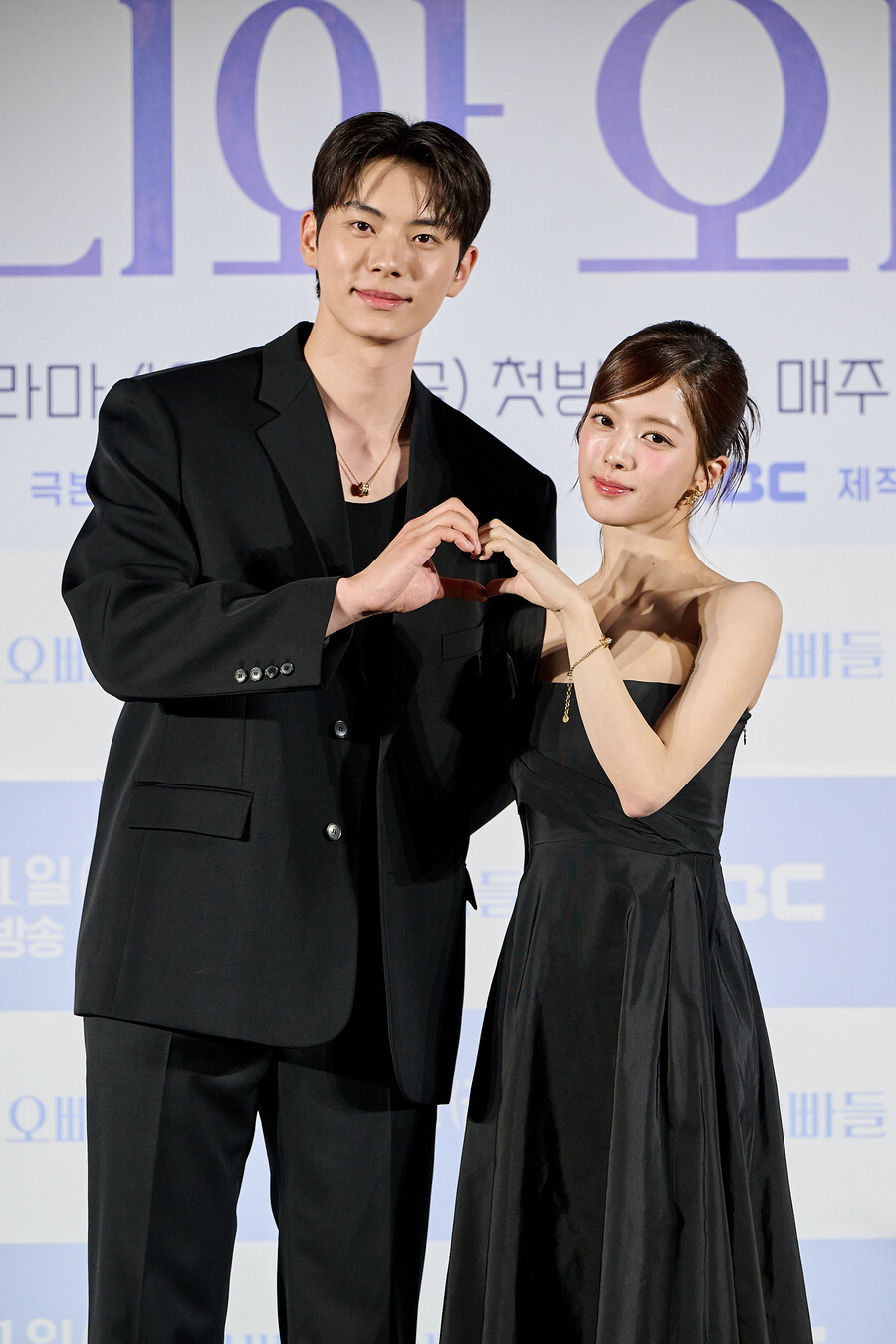 '바니와 오빠들' PD "첫 방송 연기? 오히려 잘됐다…긍정적으로 받아들여"