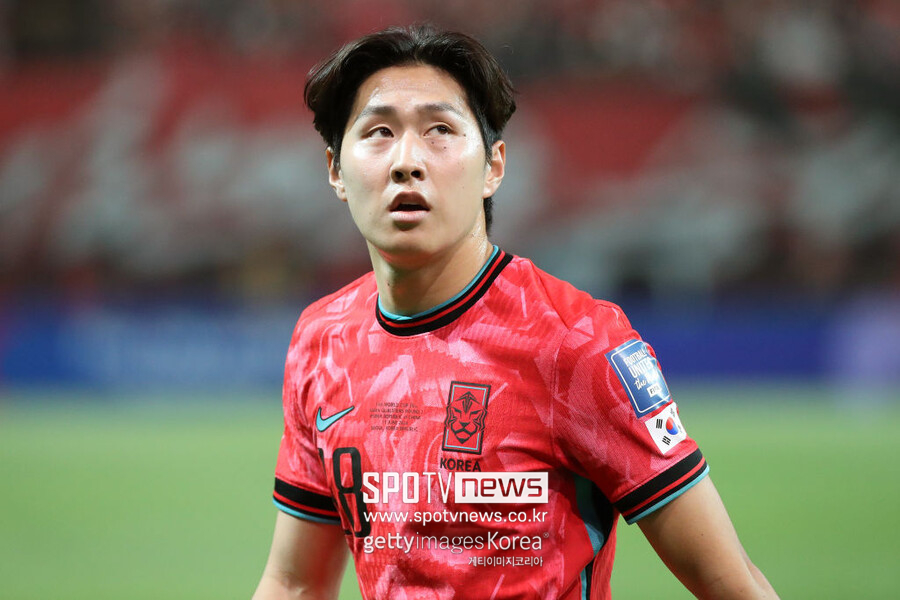 ▲ 이강인의 거취는 아직 공식적으로 확정된 바 없다. 그러나 에이전트의 활동, 파리 생제르맹의 기조 변화, 프리미어리그 복수 구단의 관심은 그의 여름 이적을 현실적인 시나리오로 만든다. 중요한 것은 이강인 스스로가 어떤 팀, 어떤 프로젝트를 통해 자신의 가치를 더욱 끌어올릴 수 있을지를 판단하는 것이다. 지금까지 보여준 기량과 가능성으로 볼 때, 그는 여전히 유럽 무대에서 가장 주목받는 아시아 자원 중 하나다. 