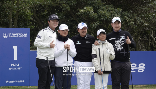 대회 호스트인 박상현 프로(가운데). 황성환 대표는 "박상현 프로와 대화를 나누다 아이디어가 떠올라 대회를 만들었다"고 말했다. 